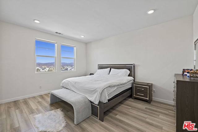 27109 Valley Oak Place, Valencia, CA 91381 — photo 16 of 33