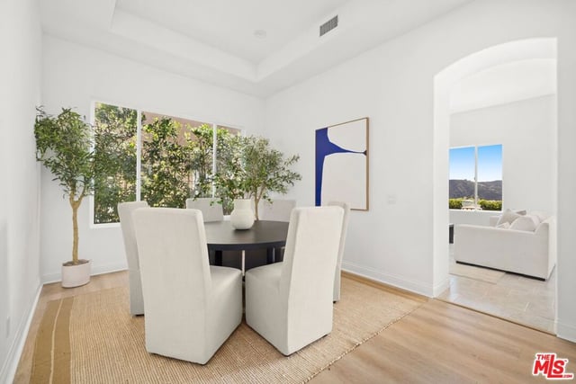 1486 Paseo De Oro, Pacific Palisades, CA 90272 — photo 4 of 29