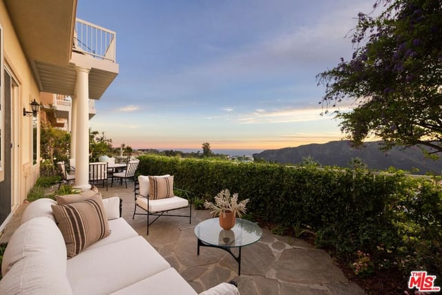 1486 Paseo De Oro, Pacific Palisades, CA 90272 — photo 7 of 29