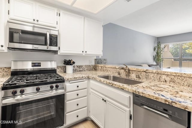 2731 Erringer Road 21, Simi Valley, CA 93065 — photo 16 of 28