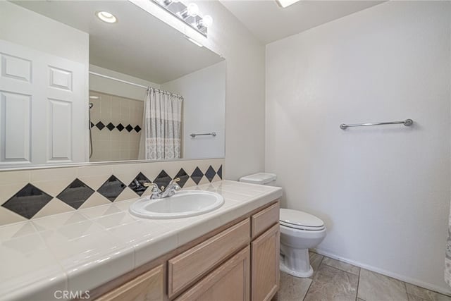 5613 W Avenue L1, Lancaster, CA 93536 — photo 34 of 48