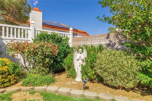 5613 W Avenue L1, Lancaster, CA 93536 — photo 42 of 48