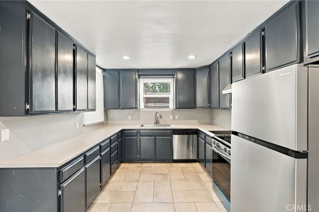 70 W Claremont St, Pasadena, CA 91103 — photo 15 of 51