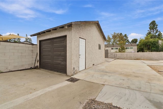 70 W Claremont St, Pasadena, CA 91103 — photo 39 of 51