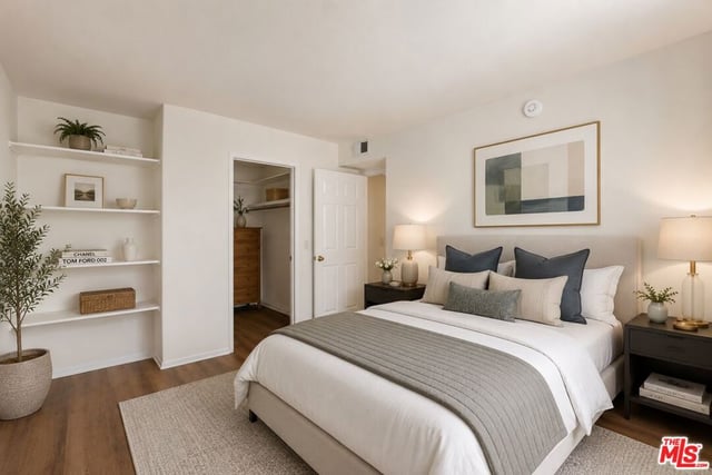5145 Yarmouth Avenue 29, Encino, CA 91316 — photo 7 of 13