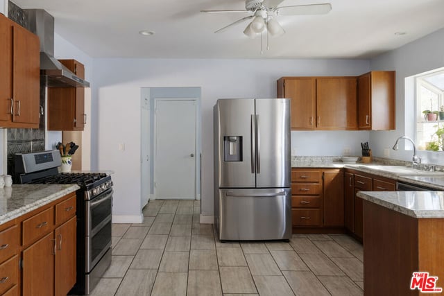 15151 Enadia Way, Van Nuys, CA 91405 — photo 18 of 35
