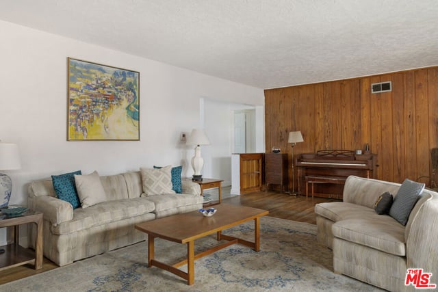 15151 Enadia Way, Van Nuys, CA 91405 — photo 7 of 35