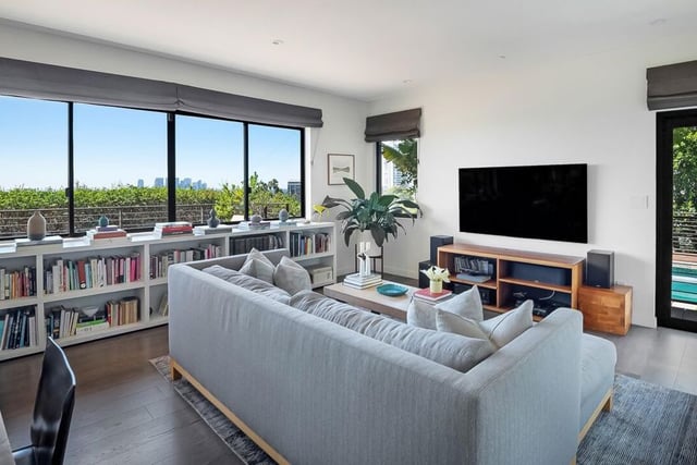 8951 St Ives Drive, West Hollywood, CA 90069 — photo 14 of 54