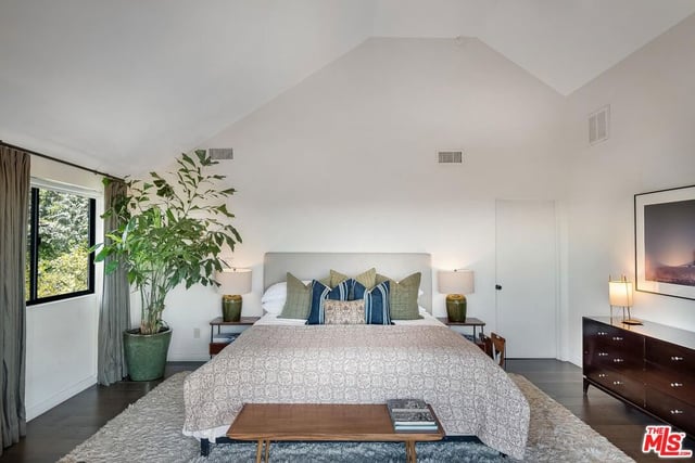 8951 St Ives Drive, West Hollywood, CA 90069 — photo 17 of 54