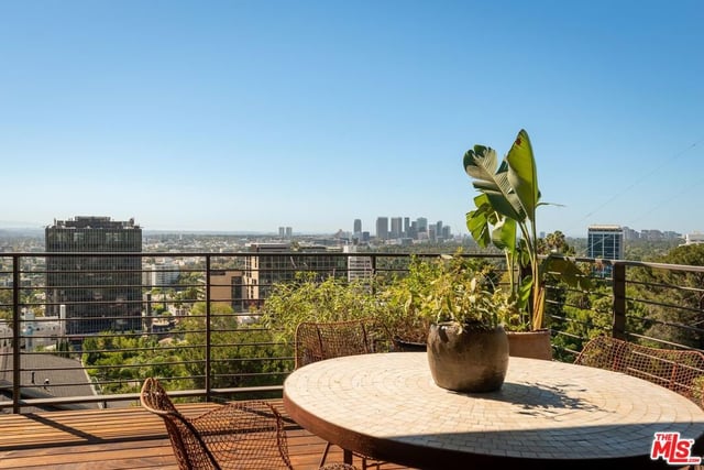 8951 St Ives Drive, West Hollywood, CA 90069 — photo 21 of 54