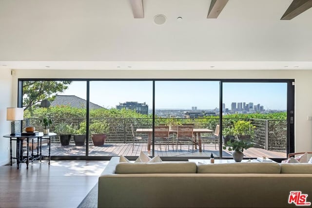 8951 St Ives Drive, West Hollywood, CA 90069 — photo 4 of 54