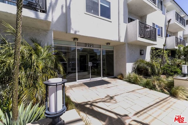 2721 2nd Street 210, Santa Monica, CA 90405 — photo 3 of 36