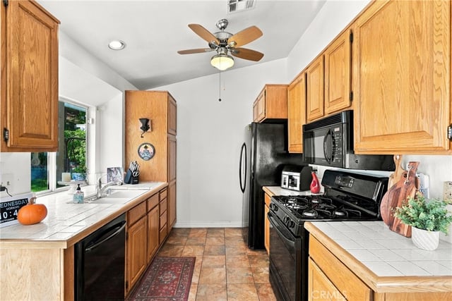 22856 Tamarack, Saugus, CA 91390 — photo 13 of 42