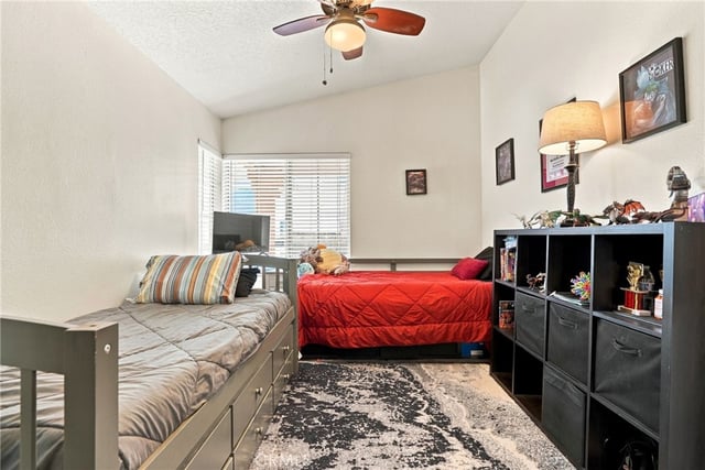 22856 Tamarack, Saugus, CA 91390 — photo 17 of 42