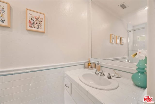 10388 Keswick Avenue, Los Angeles, CA 90064 — photo 33 of 58