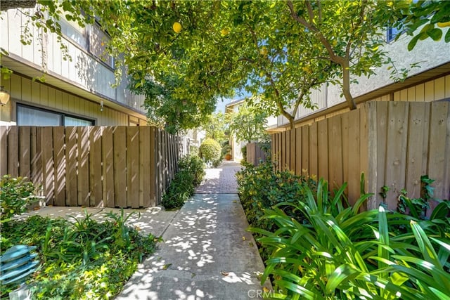 15053 Sherman Way C, Van Nuys, CA 91405 — photo 33 of 38