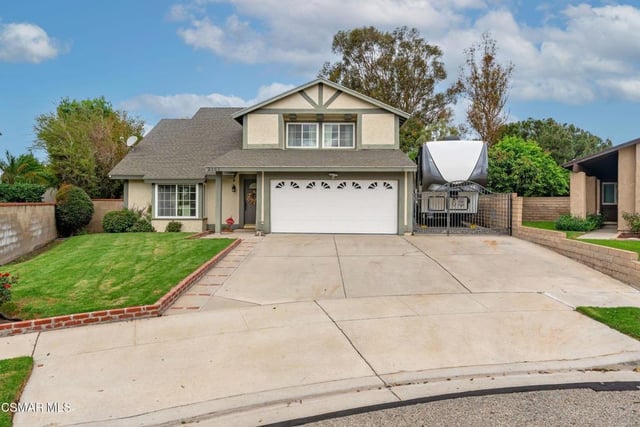 2161 Morning Glory Street, Simi Valley, CA 93065 — photo 2 of 40