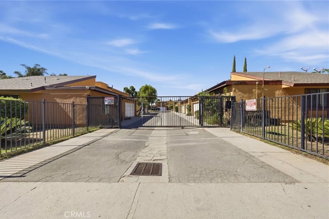 9201 Wakefield Avenue 3, Panorama City, CA 91402 — photo 25 of 32
