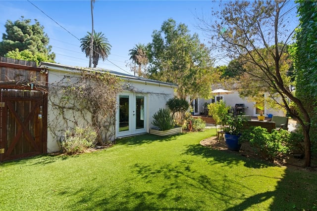 1343 Grant, Santa Monica, CA 90405 — photo 14 of 24