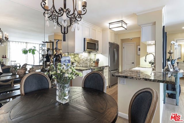 906 N Doheny Drive 510, West Hollywood, CA 90069 — photo 14 of 36