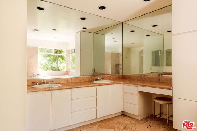 10055 Reevesbury Drive, Beverly Hills, CA 90210 — photo 34 of 39