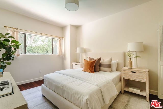 2332 Fox Hills Drive 103, Los Angeles, CA 90064 — photo 17 of 26