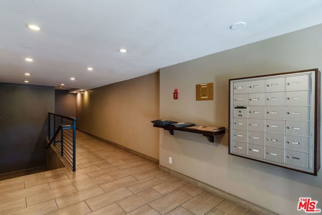 2332 Fox Hills Drive 103, Los Angeles, CA 90064 — photo 25 of 26