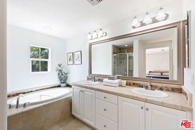 1572 Silver Shadow Drive, Newbury Park, CA 91320 — photo 22 of 31