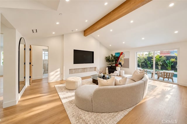5938 Aldea, Encino, CA 91316 — photo 7 of 27