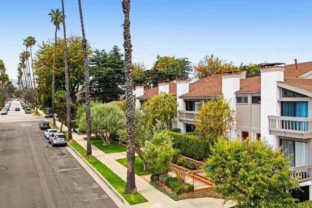1015 21st Street B, Santa Monica, CA 90403 — photo 5 of 8