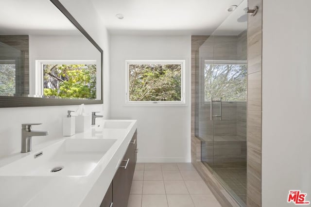 1431 Stradella Road, Los Angeles, CA 90077 — photo 29 of 38