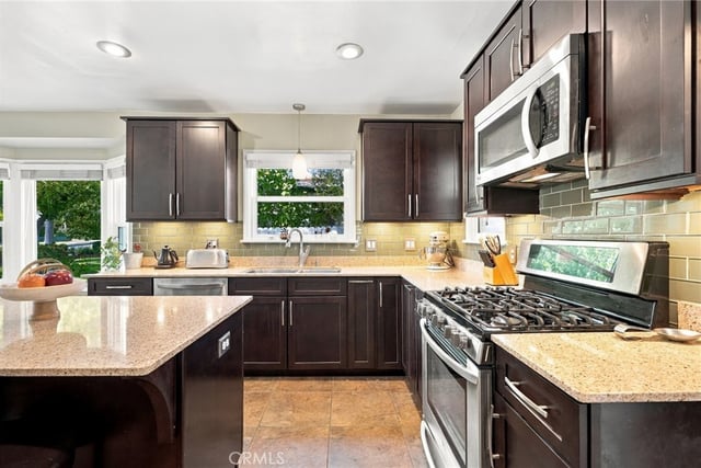 212 N Canyon Boulevard, Monrovia, CA 91016 — photo 24 of 60