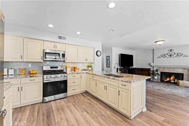 38706 La Mancha Court, Palmdale, CA 93550 — photo 22 of 68