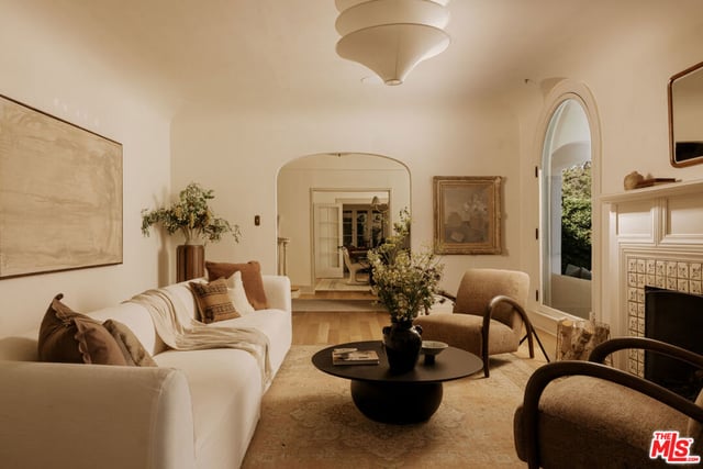 2127 N Fern Dell Place, Los Angeles, CA 90068 — photo 13 of 37