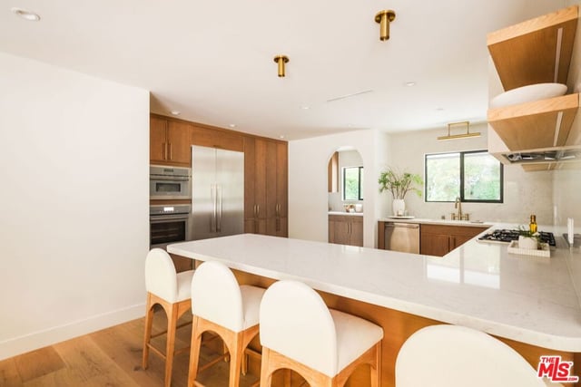 1902 Roscomare Road, Los Angeles, CA 90077 — photo 9 of 22