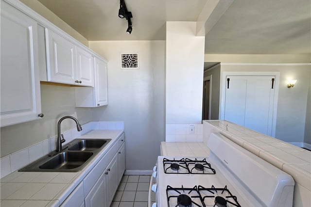 455 E Ocean Blvd 915, Long Beach, CA 90802 — photo 22 of 46