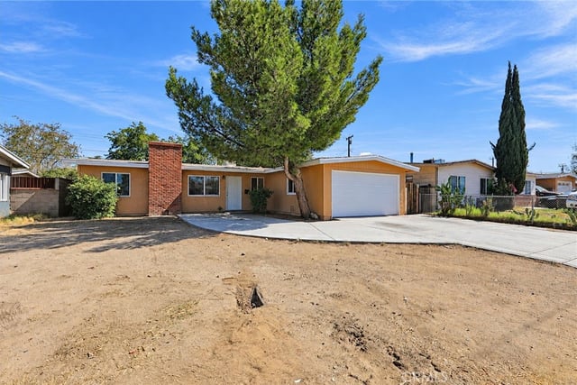 38726 Sumac, Palmdale, CA 93550 — photo 3 of 38