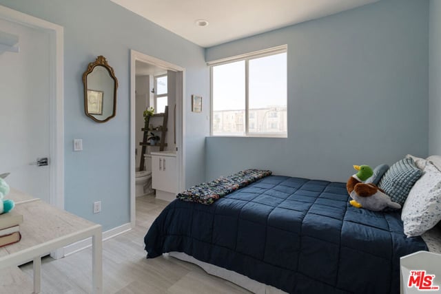 3030 1/2 N Coolidge Avenue, Los Angeles, CA 90039 — photo 21 of 23