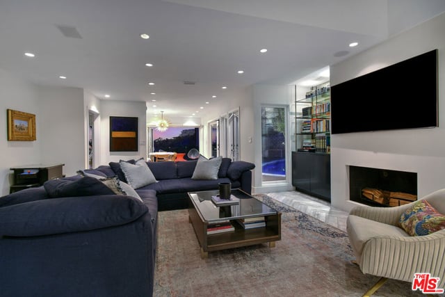 2137 Sunset Plaza Dr., Los Angeles, CA 90069 — photo 14 of 74