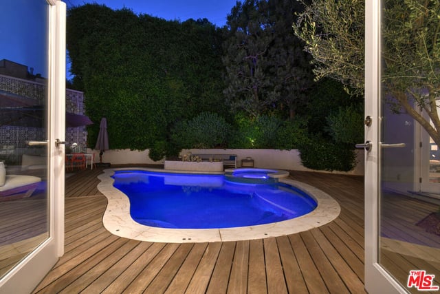 2137 Sunset Plaza Dr., Los Angeles, CA 90069 — photo 26 of 74
