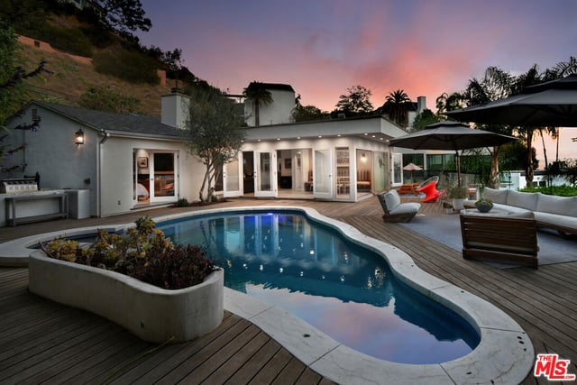 2137 Sunset Plaza Dr., Los Angeles, CA 90069 — photo 37 of 74