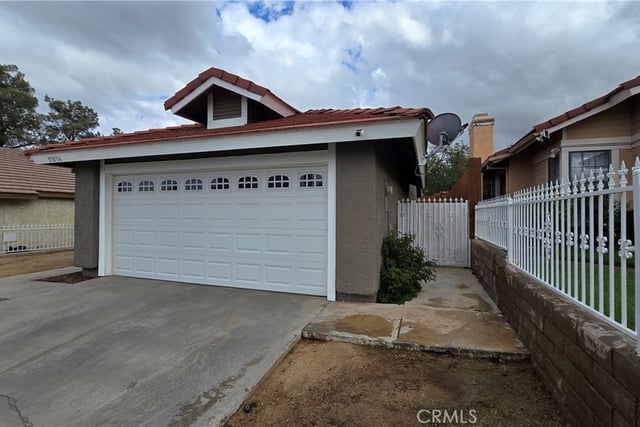 37034 Potter, Palmdale, CA 93550 — photo 2 of 25