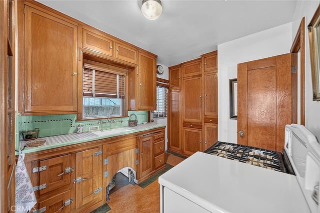 105 Claremont Avenue, Long Beach, CA 90803 — photo 11 of 36