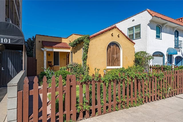 105 Claremont Avenue, Long Beach, CA 90803 — photo 35 of 36