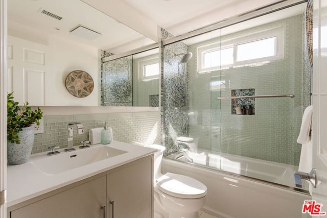 942 14th Street 3, Santa Monica, CA 90403 — photo 17 of 20