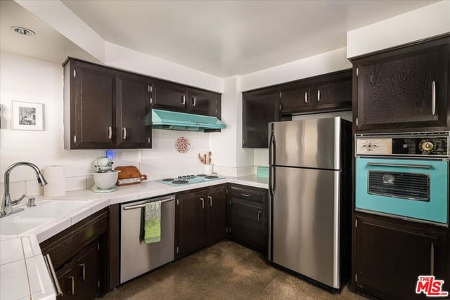 4343 Finley Avenue 2, Los Angeles, CA 90027 — photo 15 of 28