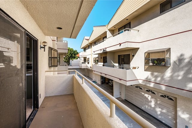 1107 W 158th 1A, Gardena, CA 90247 — photo 11 of 30