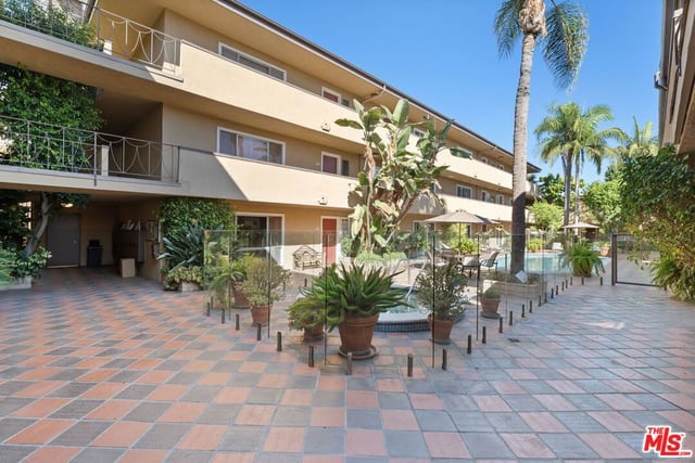 970 Palm Avenue 211, West Hollywood, CA 90069 — photo 22 of 24