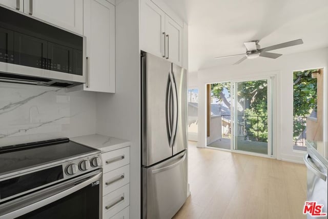 970 Palm Avenue 211, West Hollywood, CA 90069 — photo 8 of 24