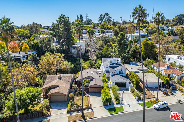 931 Wellesley Avenue, Los Angeles, CA 90049 — photo 31 of 38